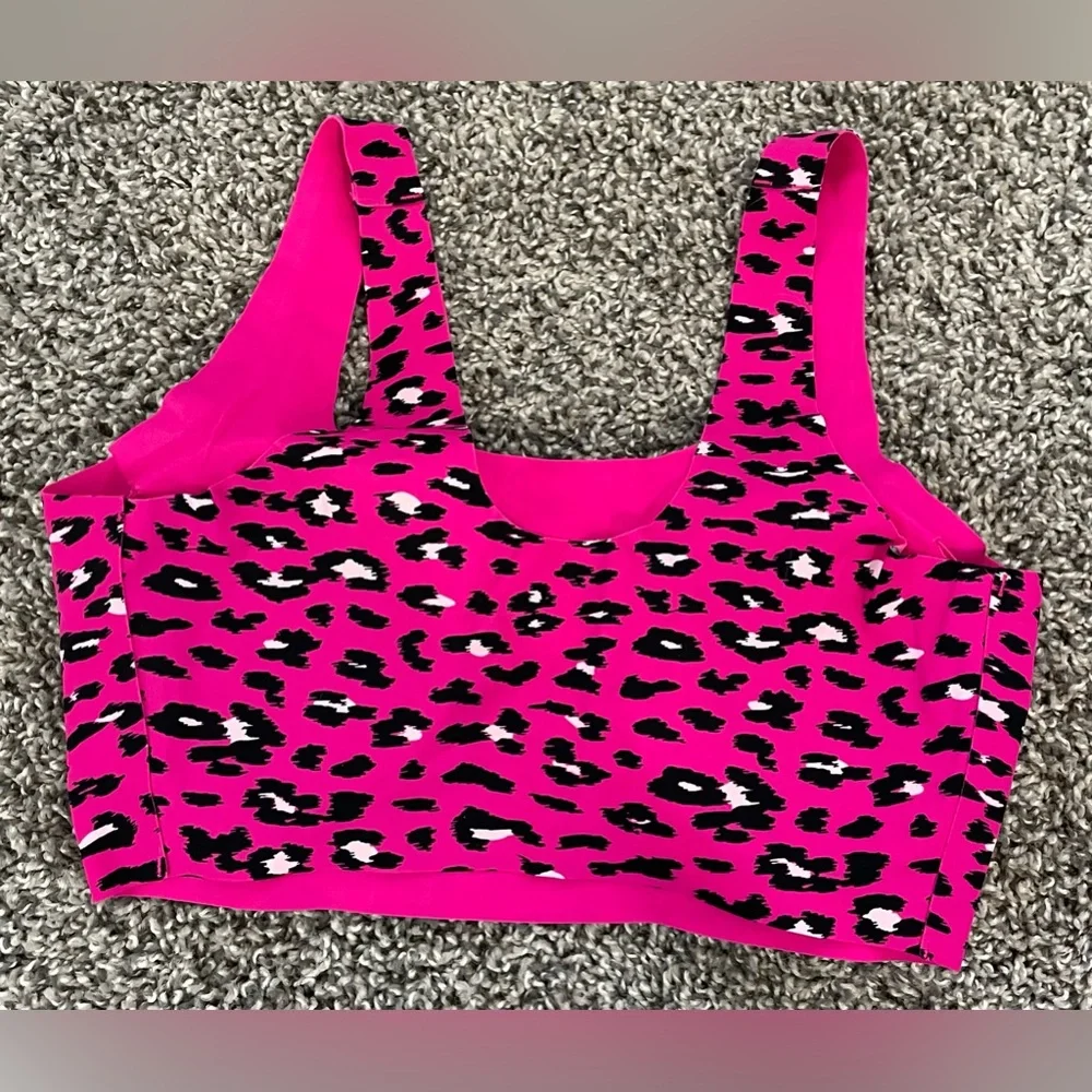Rare No Boundaries Pink Cheetah Leopard Animal Print Sports Bra Size Medium - Picture 5 of 9